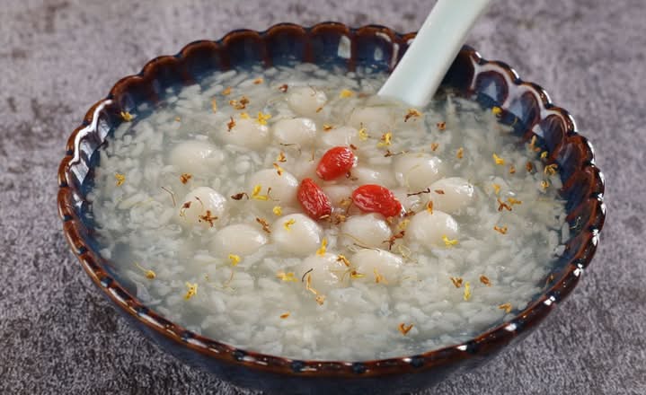 酒酿汤圆大Seasame Glutinous Rice Balls (L)